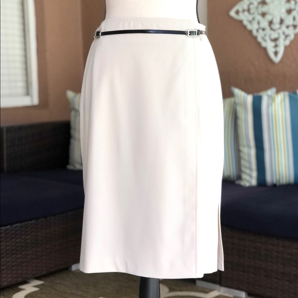 The Limited Stretch Ivory Pencil Skirt